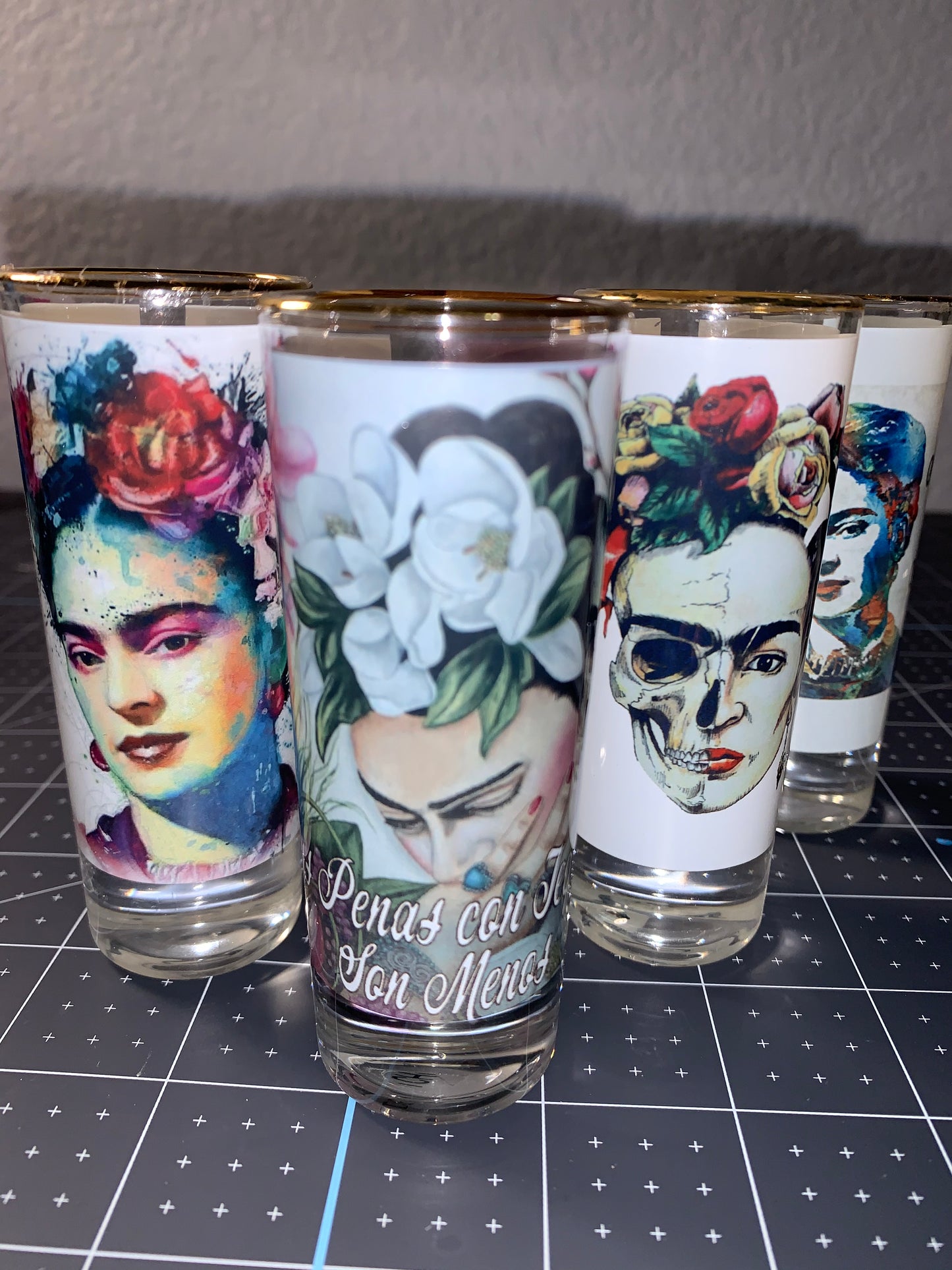 Frida Kahlo shot glasses, shot glass, Frida Kahlo, tequila shot - Set of four shot glasses